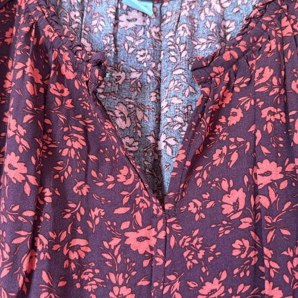 Loose Fit Floral Dress - Picture 5 of 6